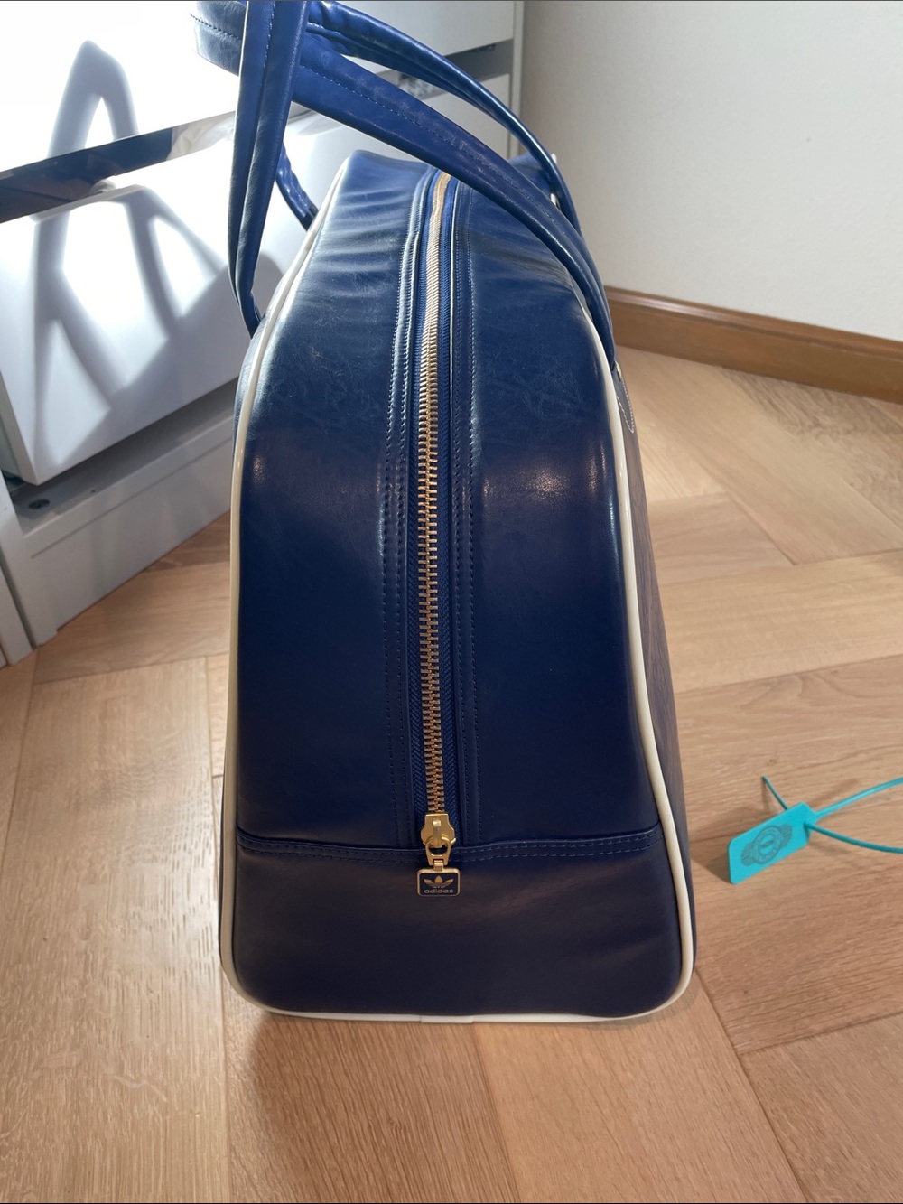 NWT adidas Large Bowling Bag Navy Blue- Very Rare and Unique - Weekender Bag - Picture 7 of 14
